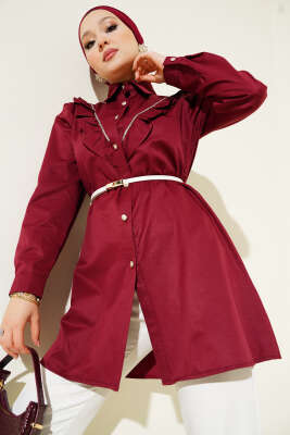 Pazarium - Önü Fırfır Taş Şerit Geçişli Düğmeli Gömlek Bordo