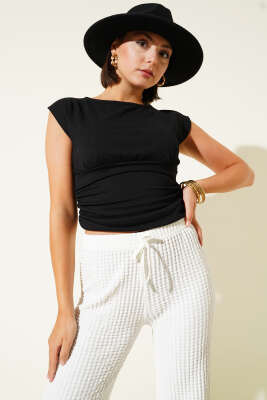 Yan Büzgülü Bürümcük Bluz Siyah - Thumbnail