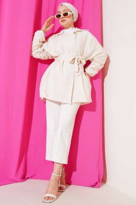 Gold Düğmeli Kolları Büzgülü Ceket Bej - Thumbnail