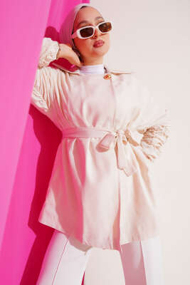 Gold Düğmeli Kolları Büzgülü Ceket Bej - Thumbnail