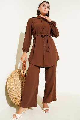 Pazarium - Belden Bağlamalı Omuz Düğmeli İkili Takım Kahve