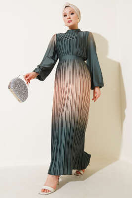 Pazarium - Zikzak Desenli Piliseli Abiye Elbise Yeşil