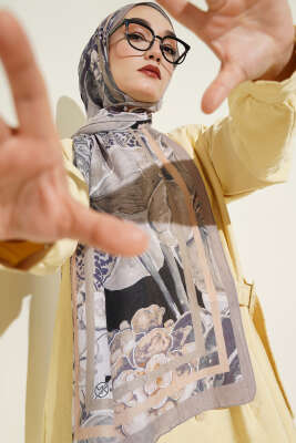 Pazarium - Şerit Geçişli Otantik Desenli Şal Vizon