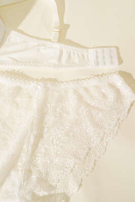 Destekli Çapraz İpli Kurdeleli Mikro Sütyen Takım Ekru - Thumbnail