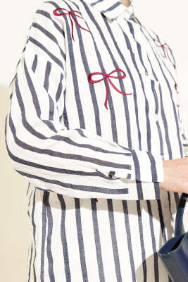 Kurdele Nakışlı Çizgili Gömlek Lacivert - Thumbnail