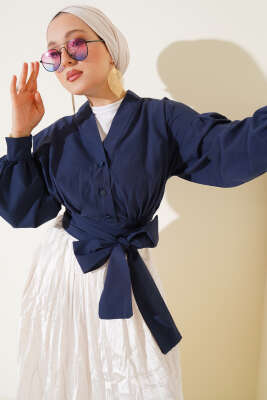 Pazarium - V Yaka Bağlamalı Kısa Gömlek Lacivert