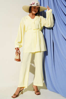 Pazarium - Bebe Yaka İp Kuşaklı İkili Takım Sarı