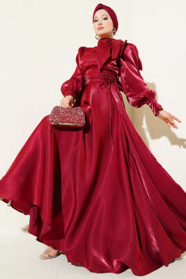 Pazarium - Omuz Fiyonklu Parlak Abiye Elbise Bordo