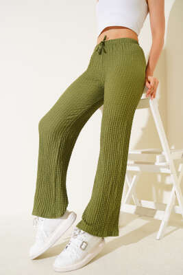 Pazarium - Bel Lastikli Geniş Paça Gofre Pantolon Yeşil