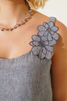 Omzu Çiçek Detaylı İkili Takım Gri - Thumbnail