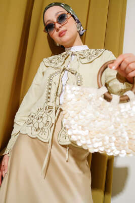 Pazarium - Bebe Yaka Nakışlı Bağlamalı Bluz Çağla Yeşili