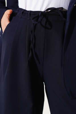 Pile Detaylı İp Kuşaklı Pantolon Lacivert - Thumbnail
