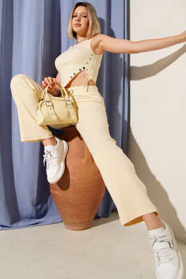 Pazarium - Metal Düğmeli Kolsuz İkili Takım Sarı