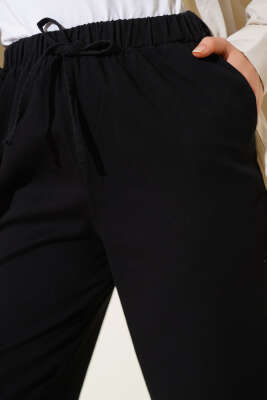 Paça Püsküllü İp Bağcık Detaylı Pantolon Siyah - Thumbnail