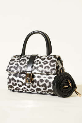 Pazarium - Mıknatıslı El Çantası Leopar Siyah
