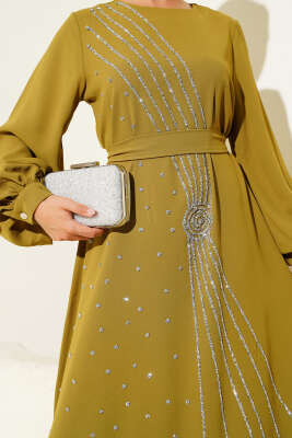 Taş Şerit Geçişli Kuşaklı Abiye Elbise Yağ Yeşili - Thumbnail