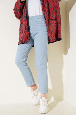 Yırtmaçlı Paça Jean Pantolon Açık Mavi Bej - Thumbnail