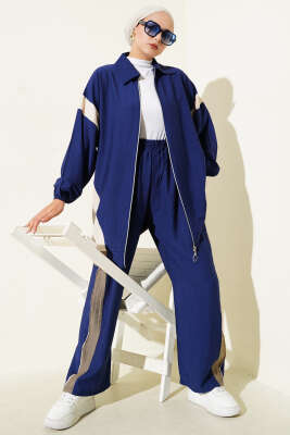 Pazarium - Şerit Garnili Fermuarlı İkili Takım Lacivert Bej