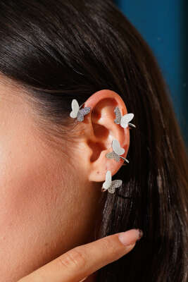 Pazarium - Kelebek Desenli Kıkırdak Küpe Gümüş