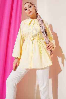 Pazarium - Bebe Yaka İp Kuşaklı Gömlek Sarı 