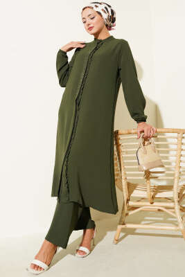 Pazarium - Önü Fırfırlı Taş Detaylı İkili Takım Haki