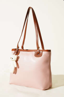 Pazarium - İnce Kulplu Ayıcık Aksesuarlı Çanta Pudra