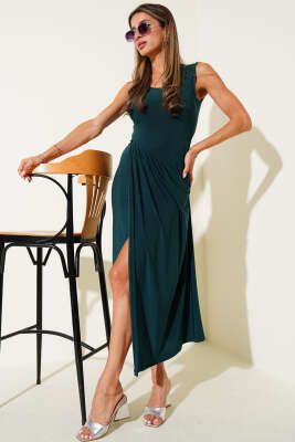 Pazarium - Yırtmaçlı Kolsuz Sandy Elbise Zümrüt Yeşili