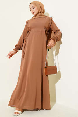 Pazarium - Kolları Parlak Pullu Elbise Vizon