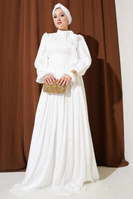 Pazarium - Kendinden Yaka Kuşaklı Abiye Elbise Beyaz