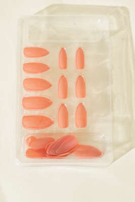 24'lü Kendinden Yapışkanlı Takma Tırnak Somon - Thumbnail