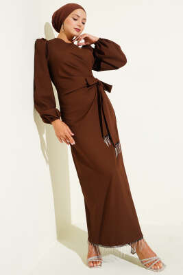 Pazarium - Püskül Taşlı Yan Bağlamalı Abiye Elbise Kahve