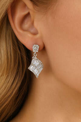 Dörtgen Baget Taşlı Küpe Gümüş - Thumbnail