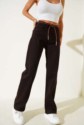 Pazarium - Deri İp Kemerli Boru Paça Kot Pantolon Kahve