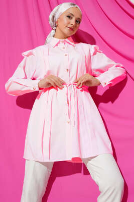 Pazarium - Omuz Fırfırlı Şeritli Kuşaklı Gömlek Toz Pembe