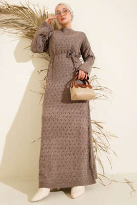 Pazarium - İp Kuşaklı Ajurlu Triko Elbise Vizon