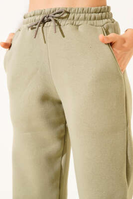 Lastikli Üç İplik Jogger Pantolon Çağla Yeşili - Thumbnail