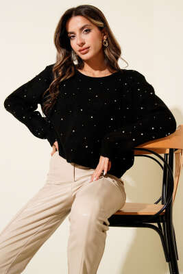 Pazarium - Taş Serpmeli Sırt Dekolteli Triko Kazak Siyah