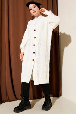 Sarmal Detaylı Düğmeli Uzun Triko Hırka Ekru - Thumbnail