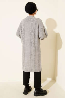 Sarmal Detaylı Düğmeli Uzun Triko Hırka Gri - Thumbnail