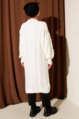 Sarmal Detaylı Düğmeli Uzun Triko Hırka Ekru - Thumbnail