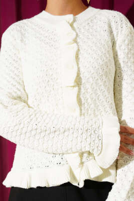 Fırfırlı Düğmeli Kısa Triko Hırka Ekru - Thumbnail