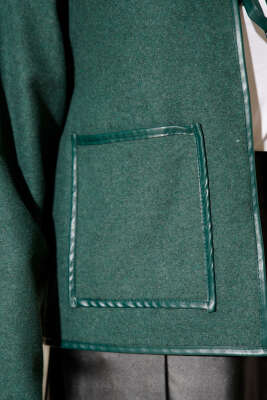 Deri Biyeli Kaşe Kısa Ceket Zümrüt - Thumbnail