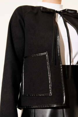 Deri Biyeli Kaşe Kısa Ceket Siyah - Thumbnail