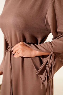 Kol Ucu Bağcık Detaylı Elbise Vizon - Thumbnail