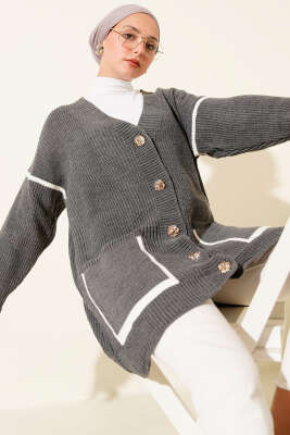 Pazarium - Cepli Gold Düğmeli Triko Hırka Füme