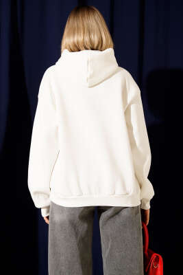 Kapşonlu Kiraz Baskılı Sweatshirt Beyaz - Thumbnail