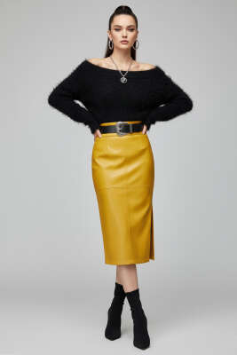 Kayık Yaka Tüylü Kazak Siyah - Thumbnail