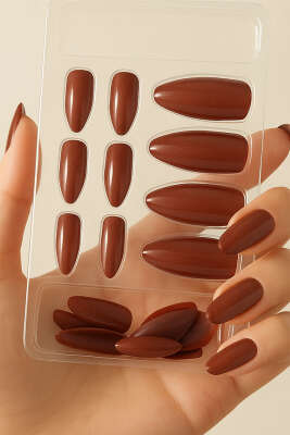 24'lü Kendinden Yapışkanlı Takma Tırnak Kahve - Thumbnail