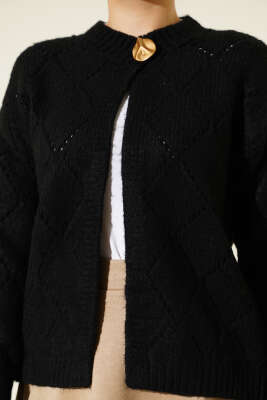 Delikli Baklava Desenli Triko Hırka Siyah - Thumbnail