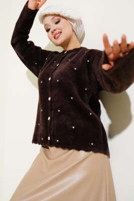 Pazarium - Taşlı Çiçek Düğmeli Sakallı Hırka Kahve